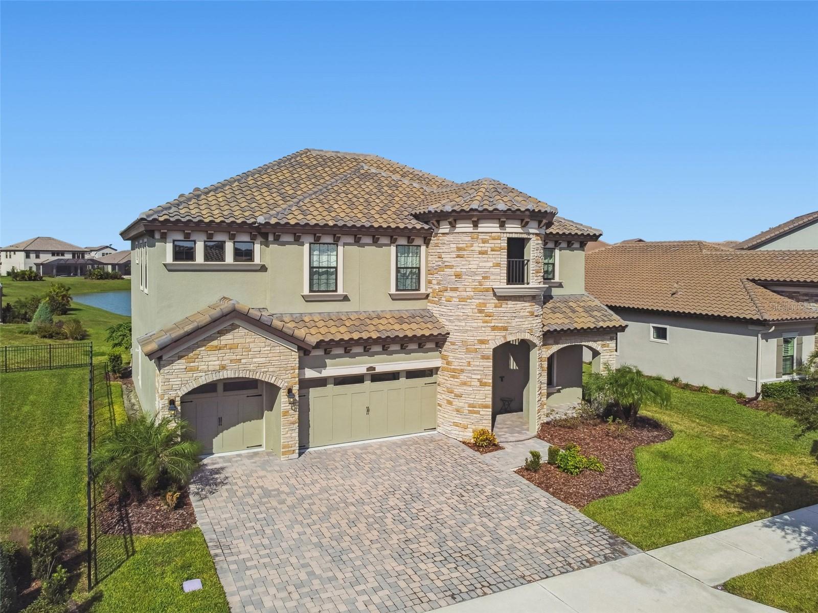 Image 47 of 56 For 10863 Rustic Timber Loop