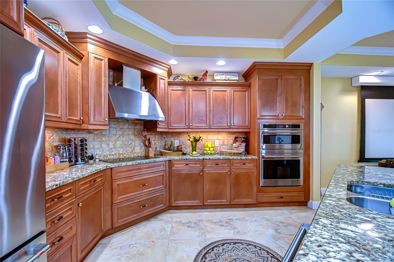 Image 15 of 39 For 5301 Gulf Boulevard A610