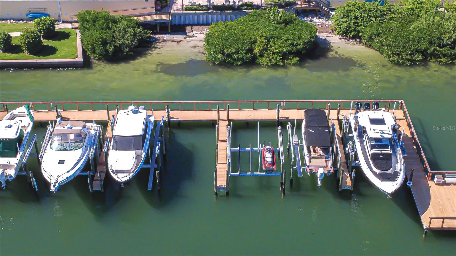 Image 3 of 39 For 5301 Gulf Boulevard A610