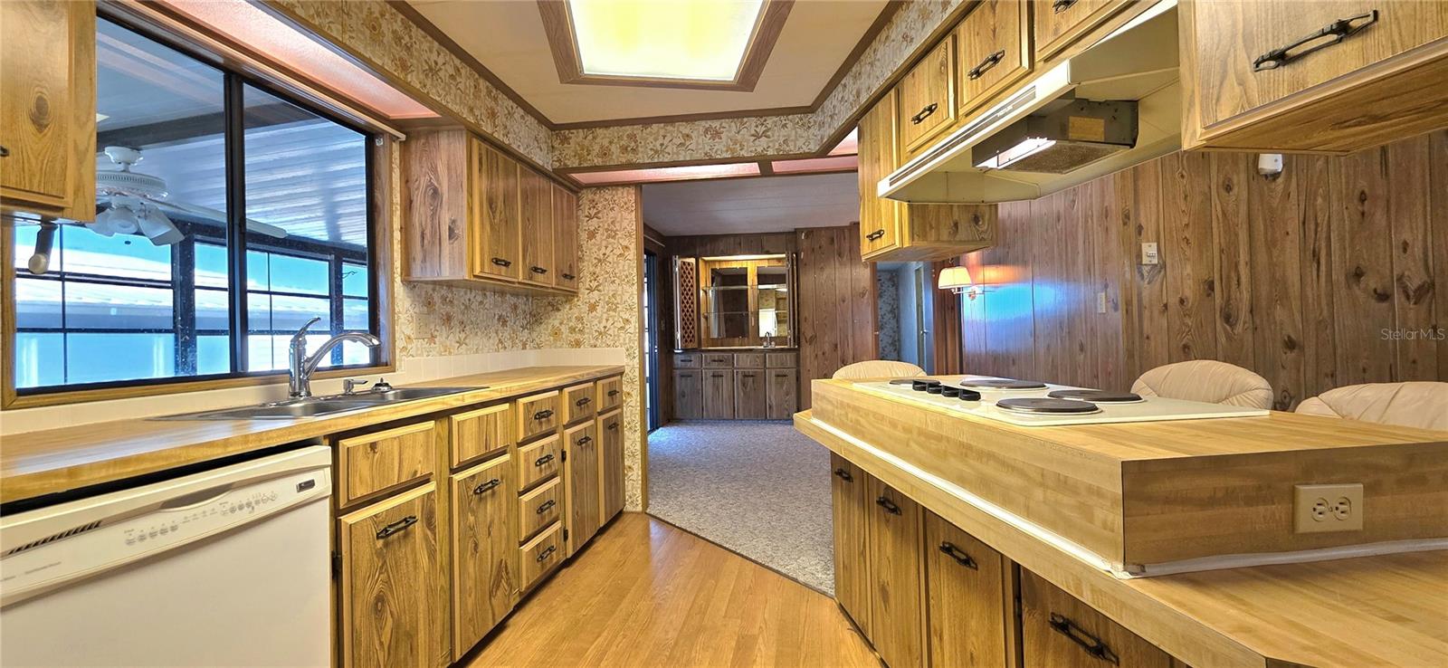 Image 22 of 74 For 5650 Benton Street