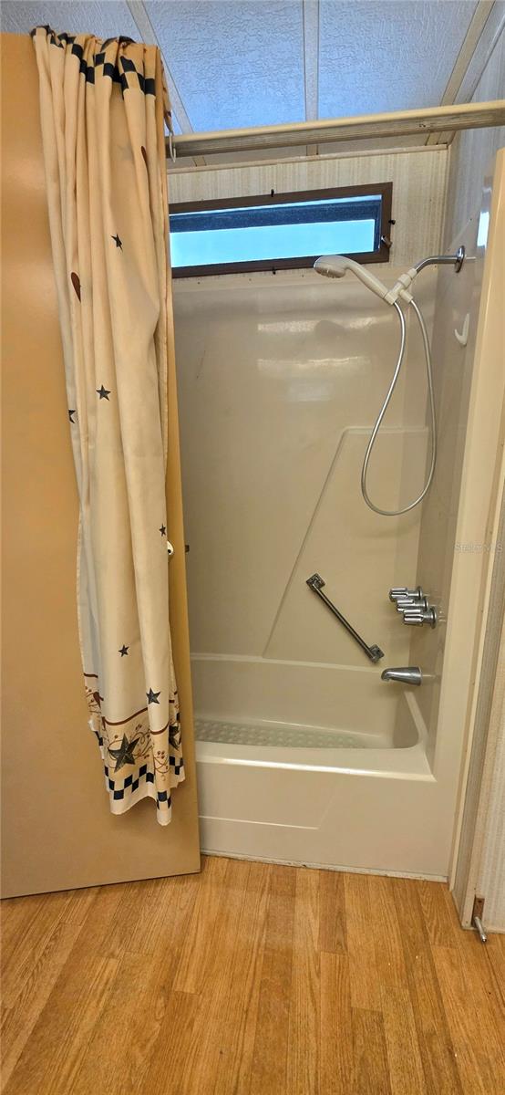 Image 29 of 74 For 5650 Benton Street