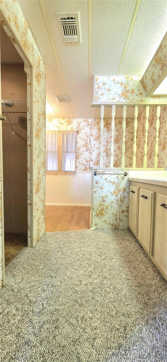 Image 33 of 74 For 5650 Benton Street