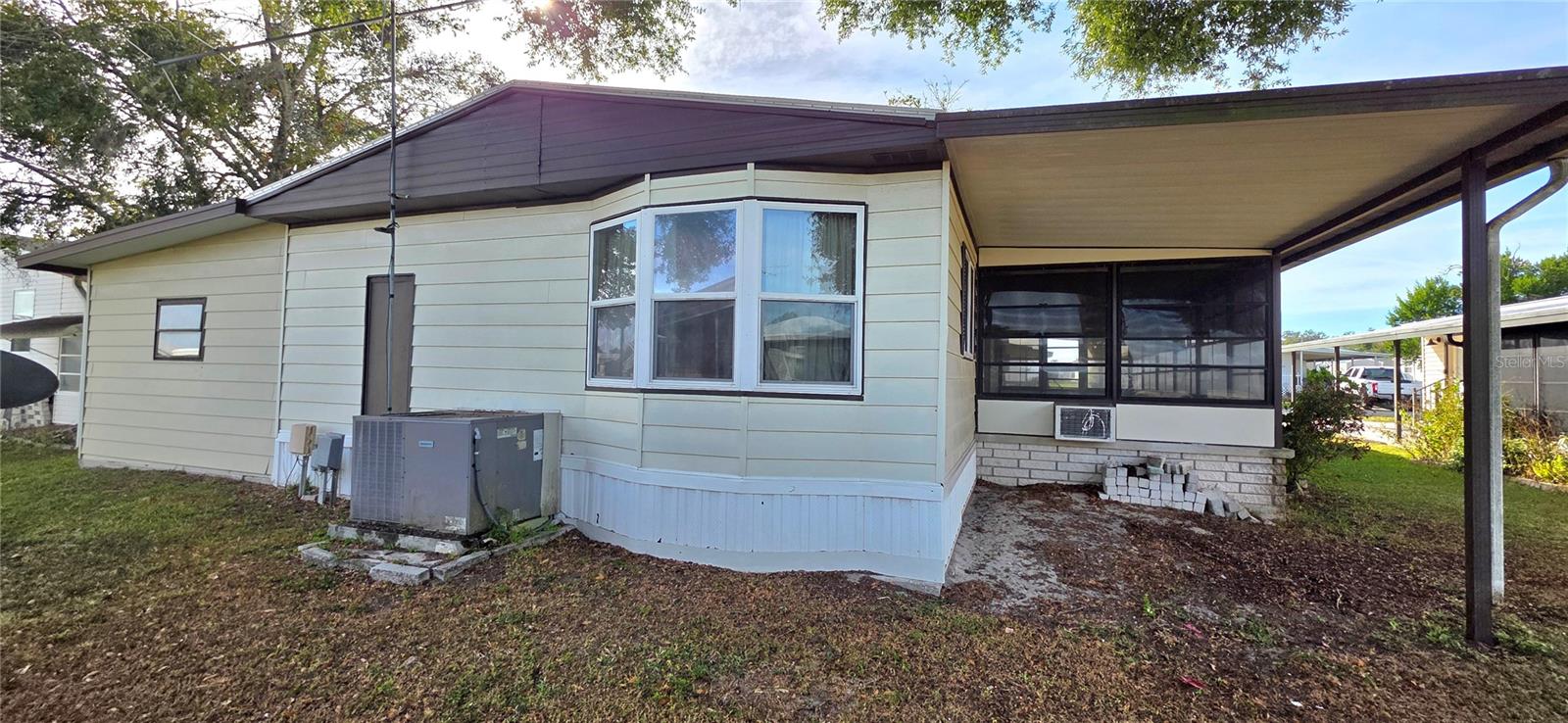 Image 5 of 74 For 5650 Benton Street