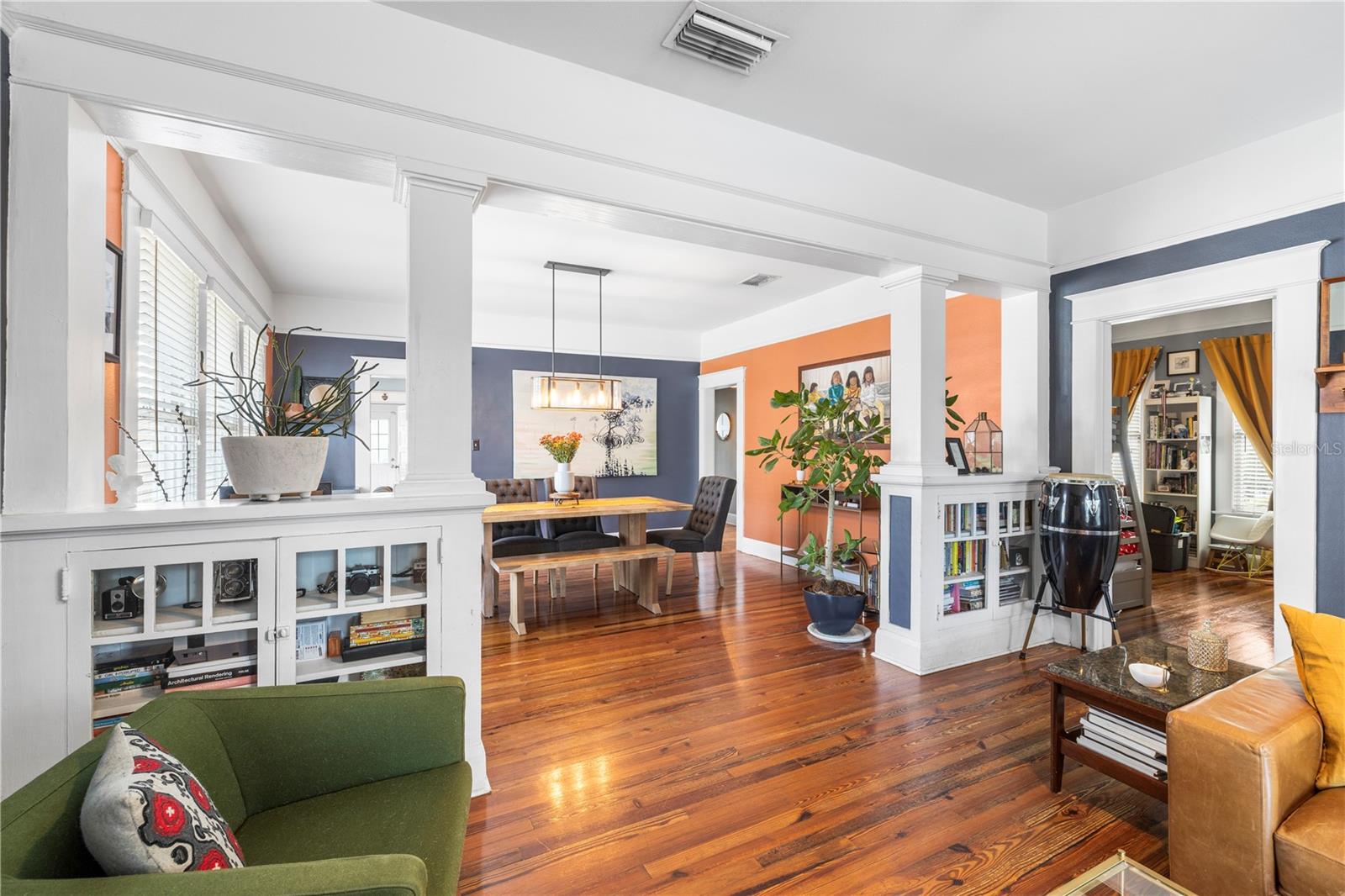 Listing photo id 9 for 5705 Miami Avenue