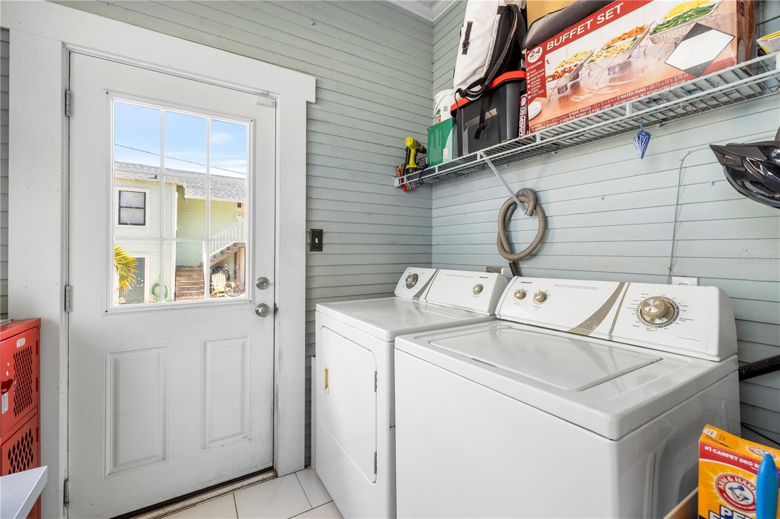 Listing photo id 32 for 5705 Miami Avenue