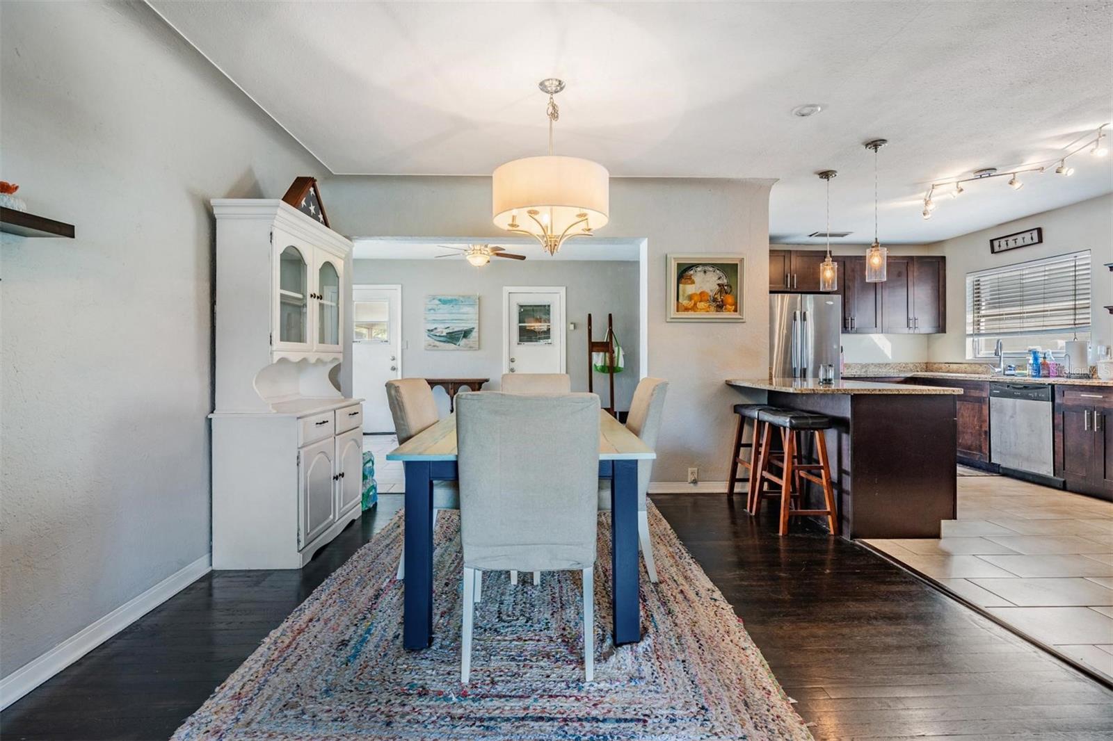 Image 11 of 36 For 5019 1st Avenue N