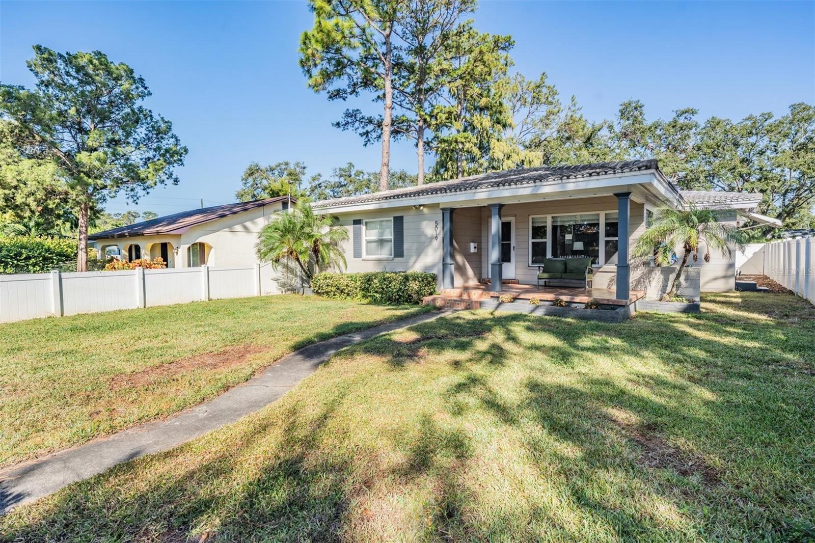 Image 4 of 36 For 5019 1st Avenue N