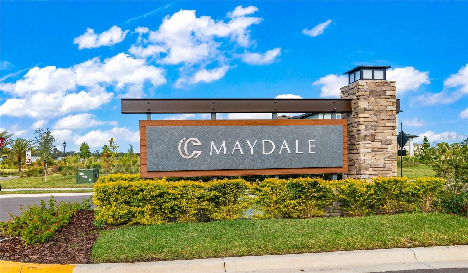 Listing photo id 26 for 5707 Maydale Avenue