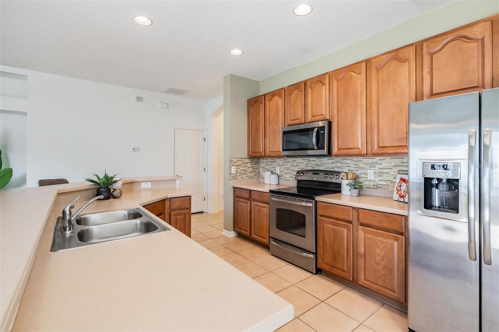 Image 14 of 39 For 9954 Jasmine Brook Circle