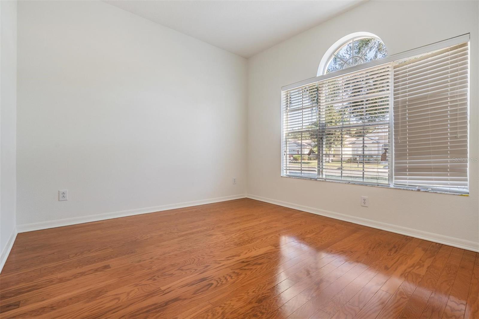 Image 26 of 39 For 9954 Jasmine Brook Circle