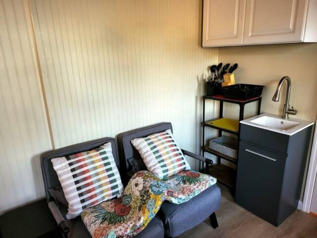 Image 2 of 9 For 6267 Hampton Drive N B