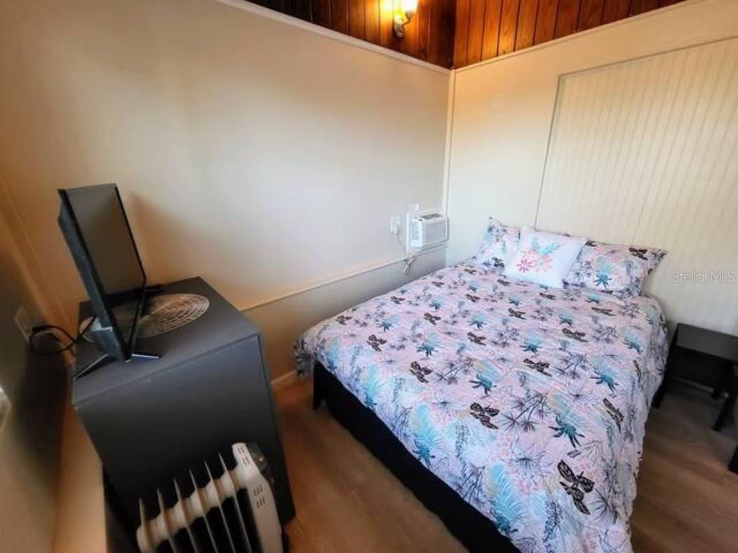 Image 3 of 9 For 6267 Hampton Drive N B