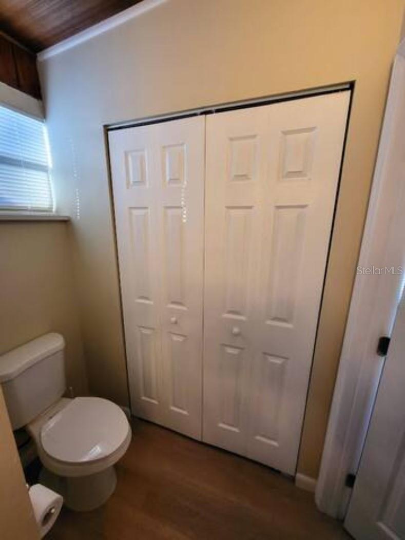 Image 7 of 9 For 6267 Hampton Drive N B