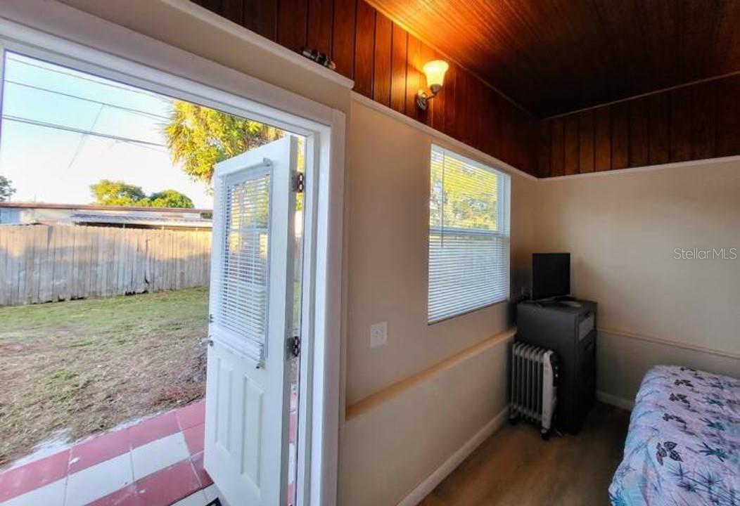 Image 8 of 9 For 6267 Hampton Drive N B