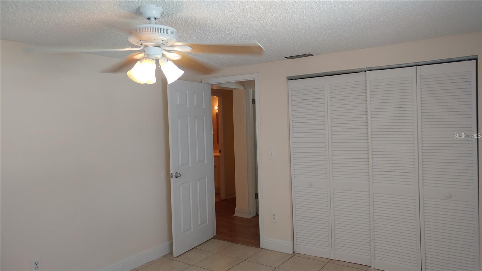 Listing photo id 11 for 1711 Sewaha Street