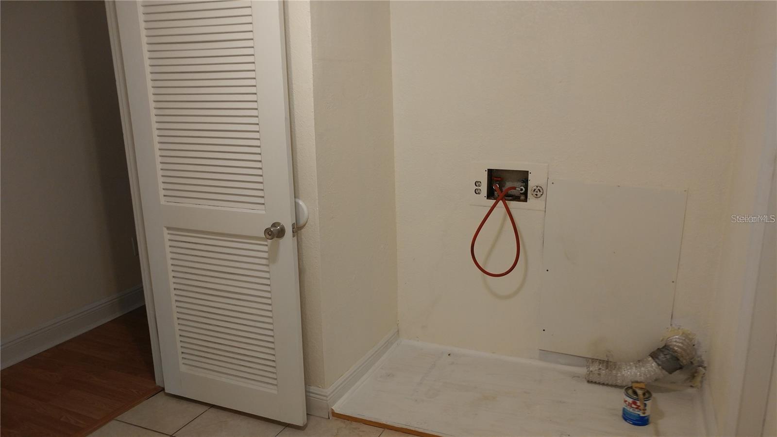 Listing photo id 14 for 1711 Sewaha Street