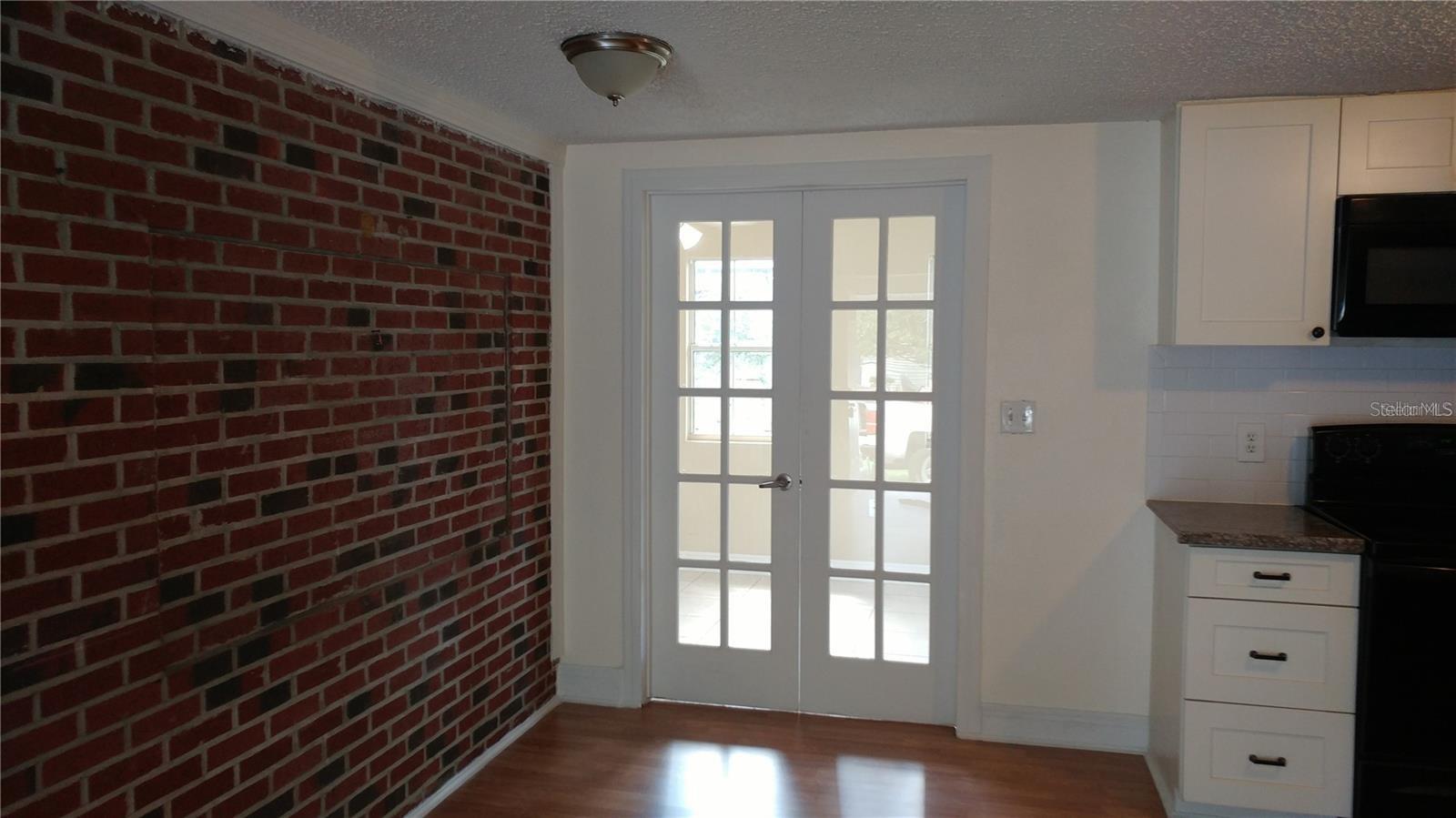 Listing photo id 4 for 1711 Sewaha Street