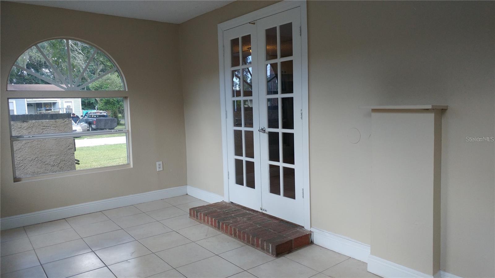 Listing photo id 6 for 1711 Sewaha Street