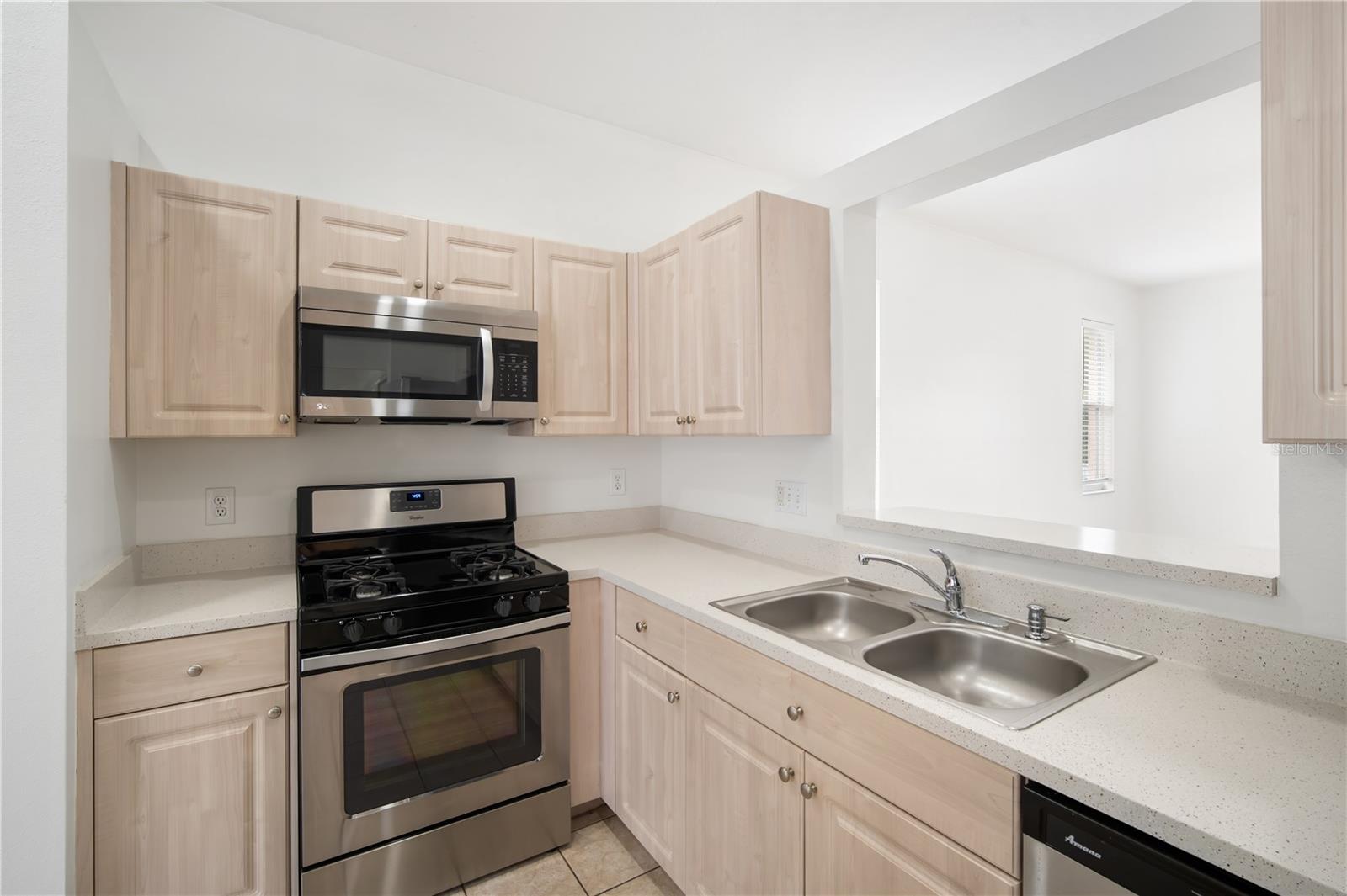 Image 10 of 23 For 615 Schooner Bay Court