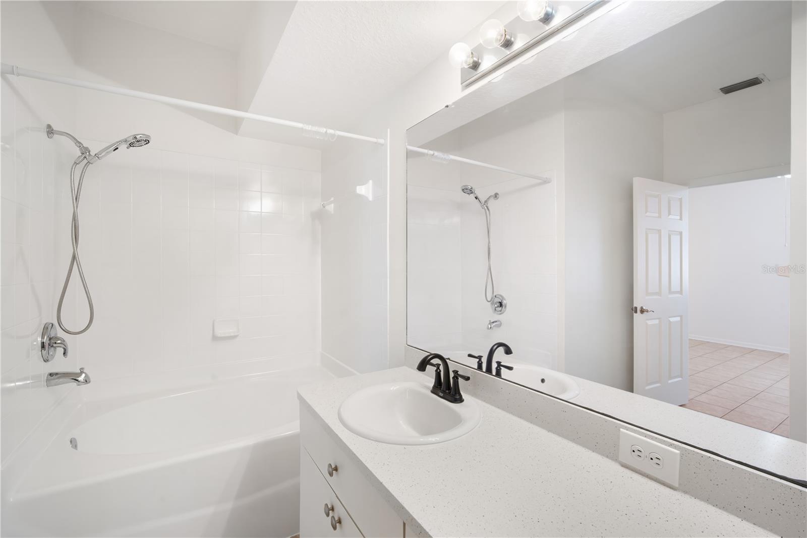 Image 14 of 23 For 615 Schooner Bay Court