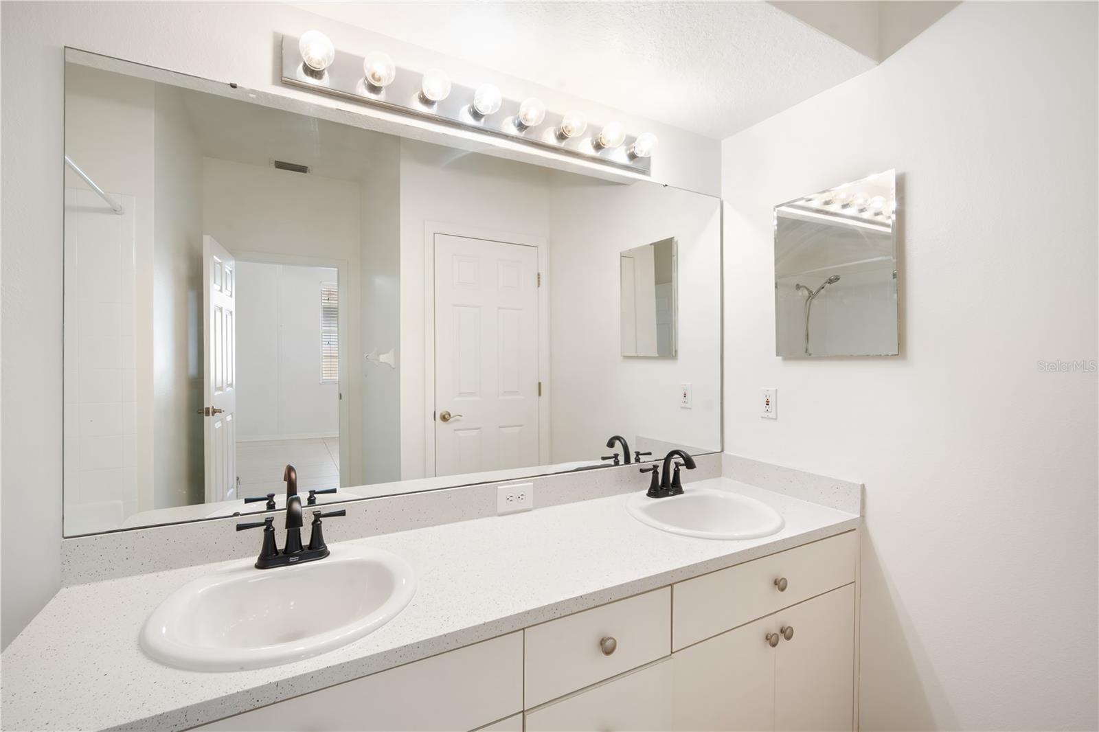 Image 15 of 23 For 615 Schooner Bay Court