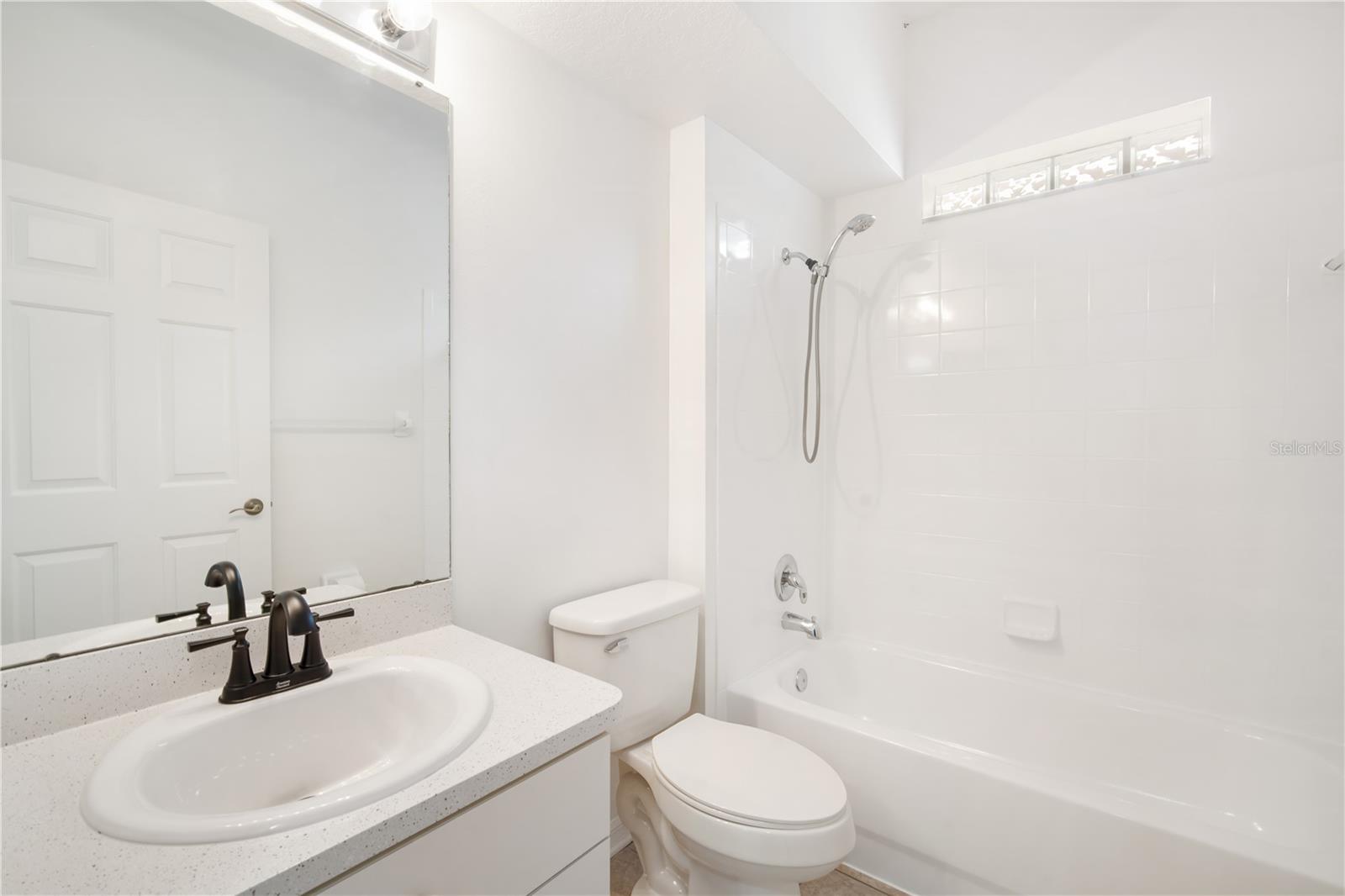 Image 16 of 23 For 615 Schooner Bay Court