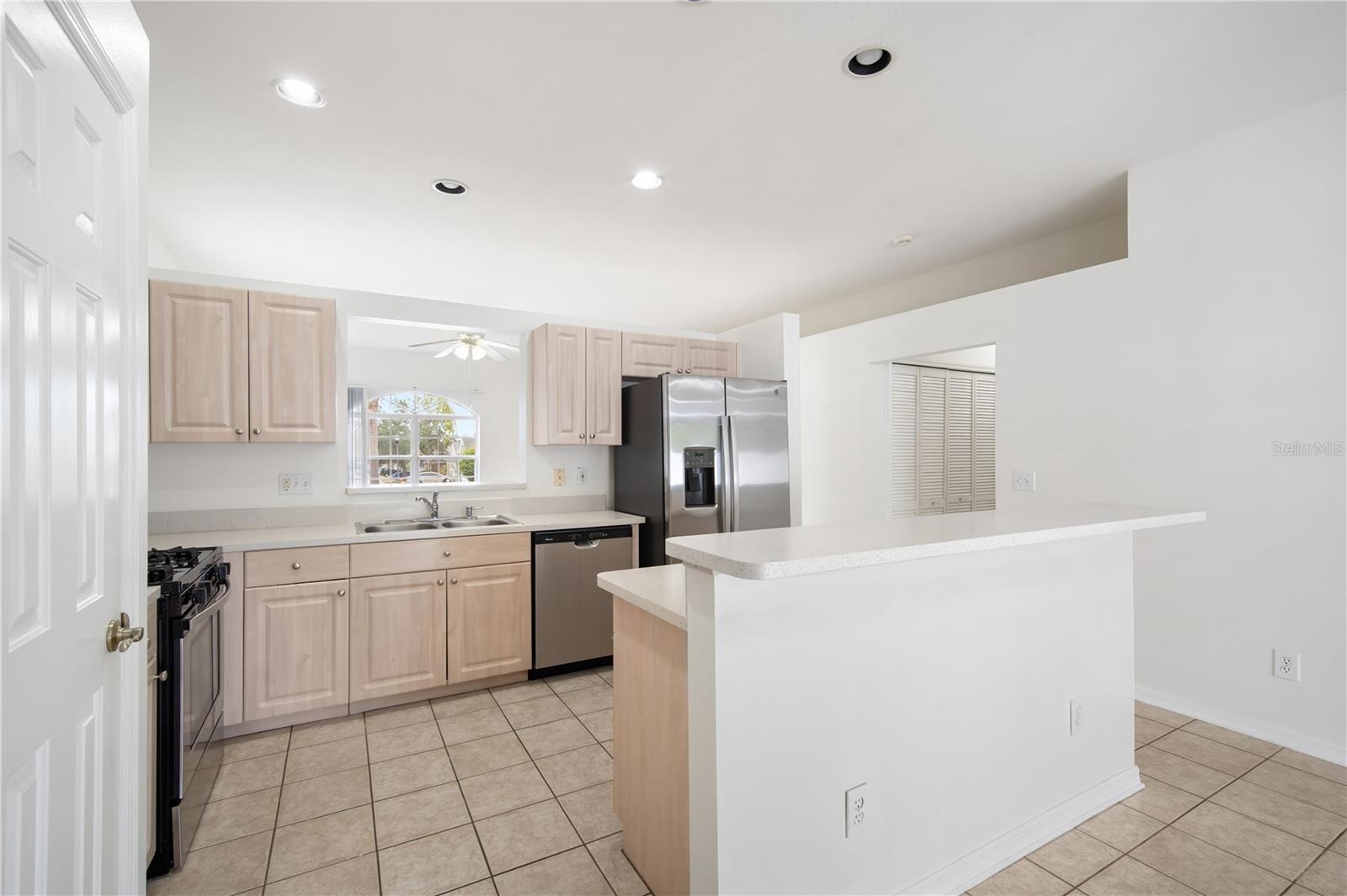 Image 8 of 23 For 615 Schooner Bay Court