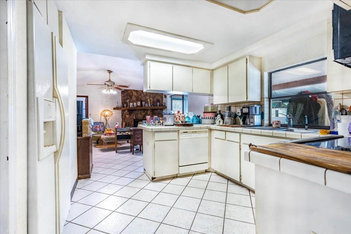 Image 26 of 43 For 12508 Palomino Court