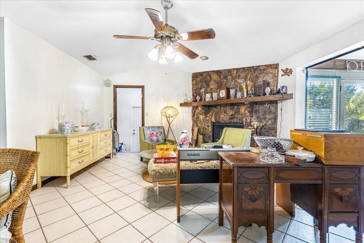 Image 29 of 43 For 12508 Palomino Court