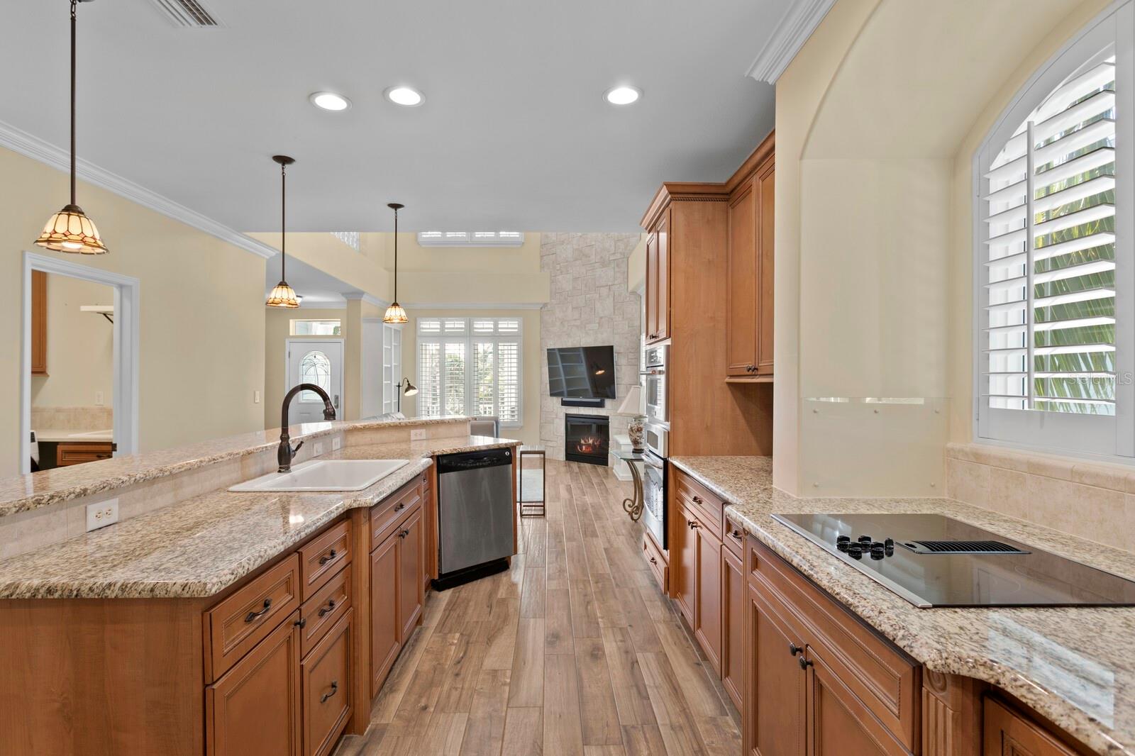 Image 22 of 90 For 117 6th Street