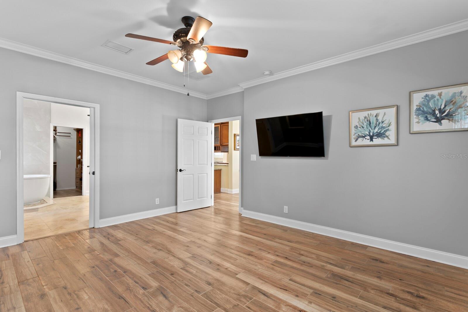 Image 31 of 90 For 117 6th Street