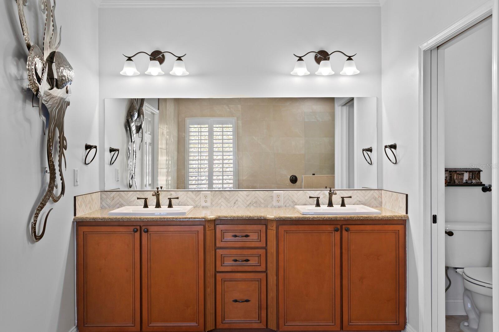 Image 32 of 90 For 117 6th Street