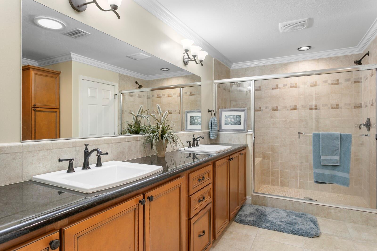 Image 43 of 90 For 117 6th Street