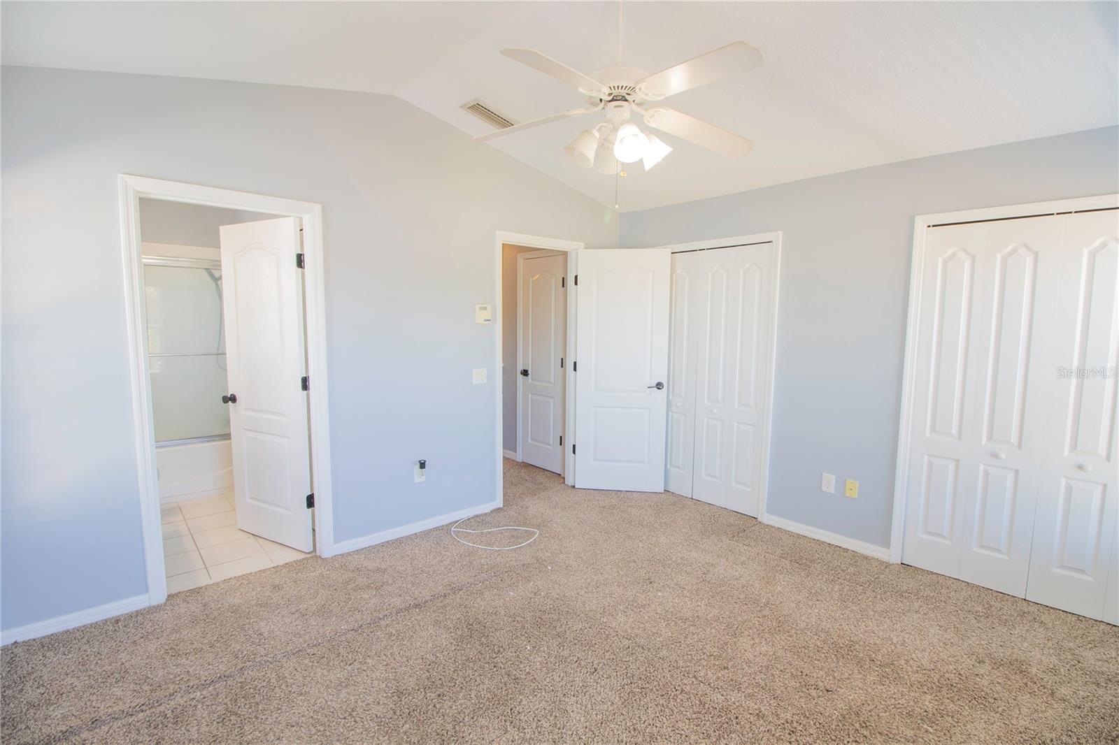 Image 19 of 21 For 12930 Kings Crossing Drive