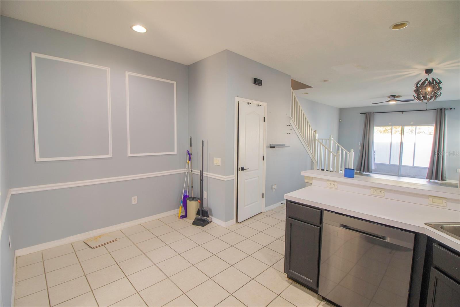 Image 7 of 21 For 12930 Kings Crossing Drive