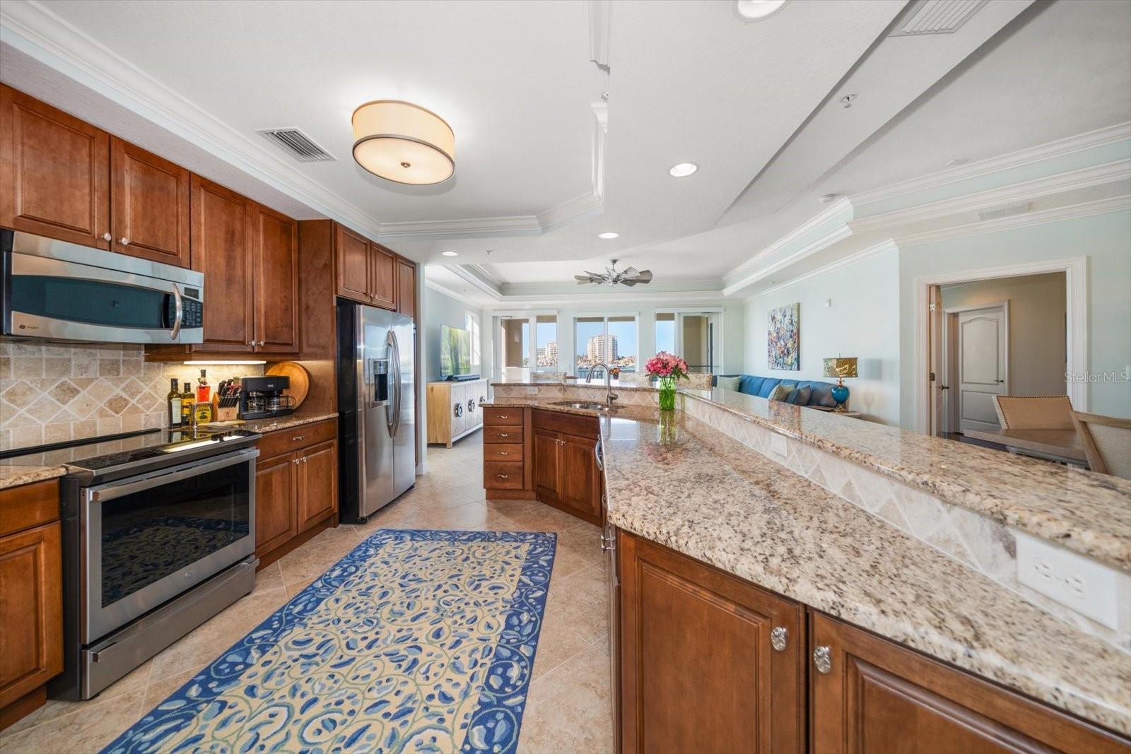 Image 12 of 30 For 200 Skiff Point 301