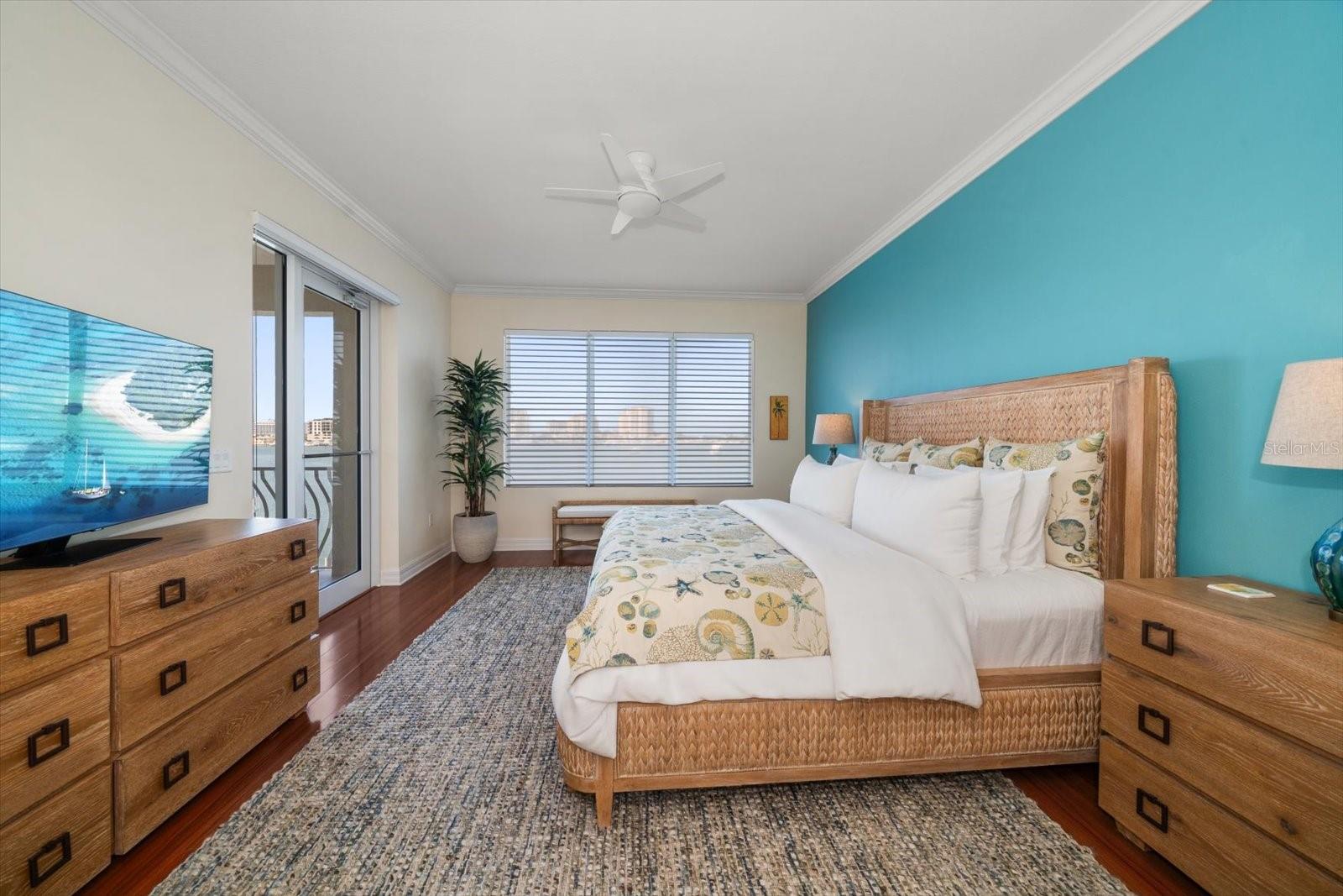 Image 15 of 30 For 200 Skiff Point 301