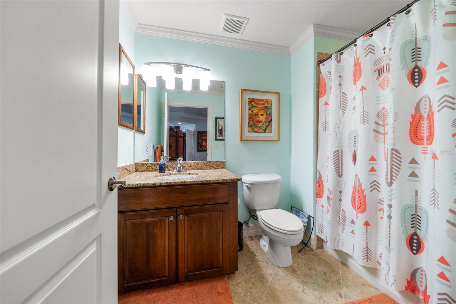 Image 21 of 30 For 200 Skiff Point 301