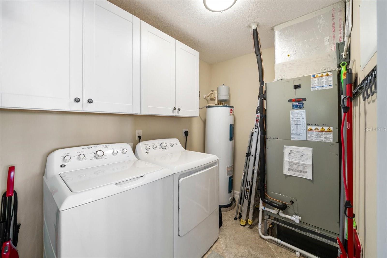 Image 24 of 30 For 200 Skiff Point 301