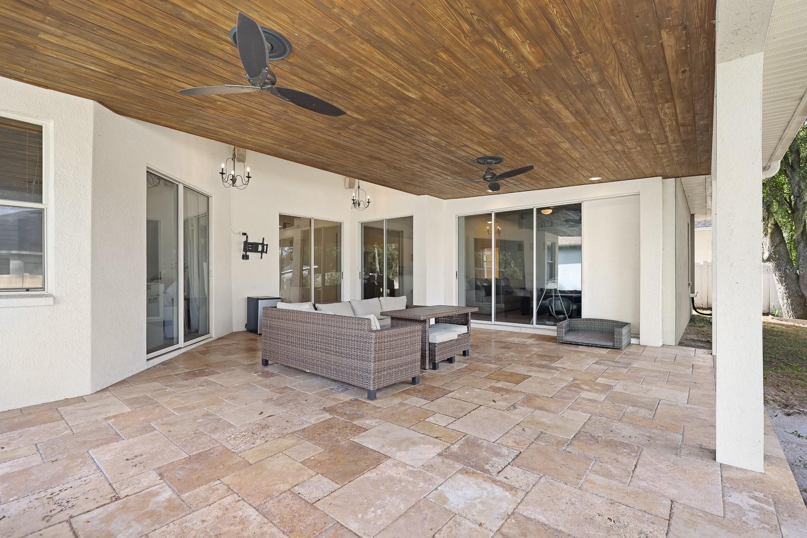 Listing photo id 20 for 228 Taylor Bay Lane