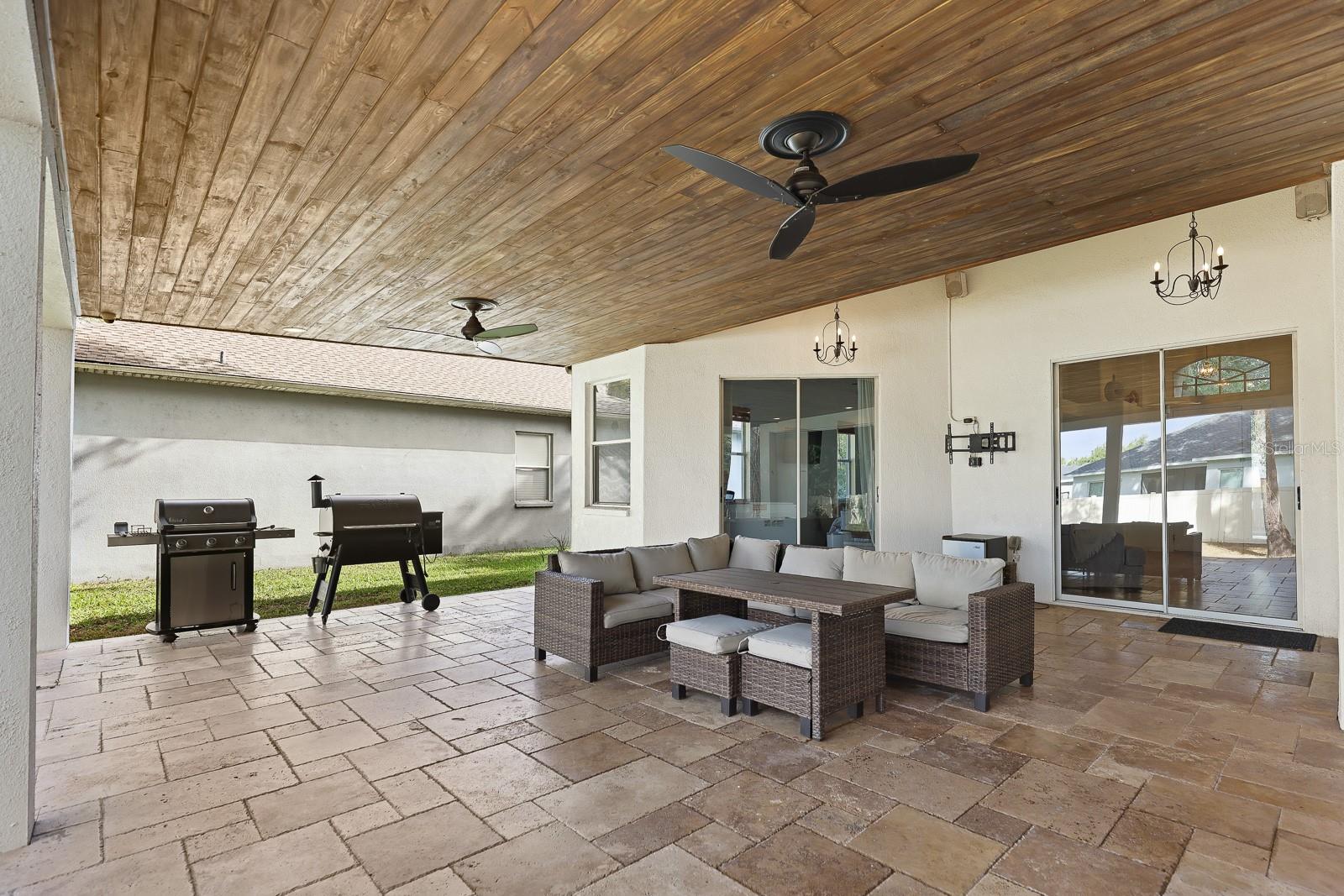 Listing photo id 22 for 228 Taylor Bay Lane