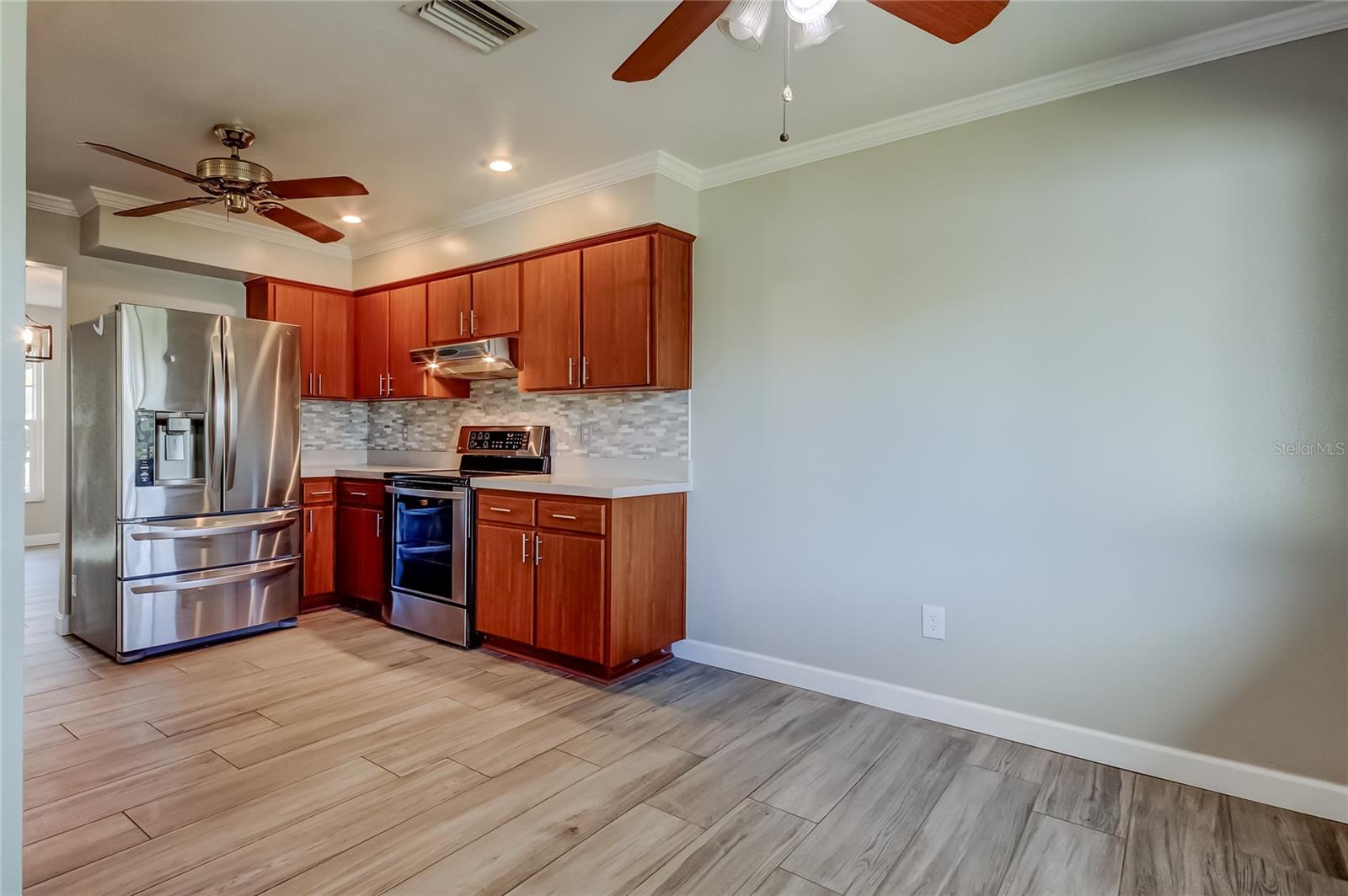 Image 17 of 52 For 5005 Pennsbury Drive