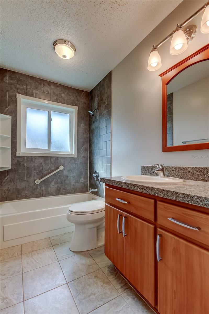 Image 33 of 52 For 5005 Pennsbury Drive