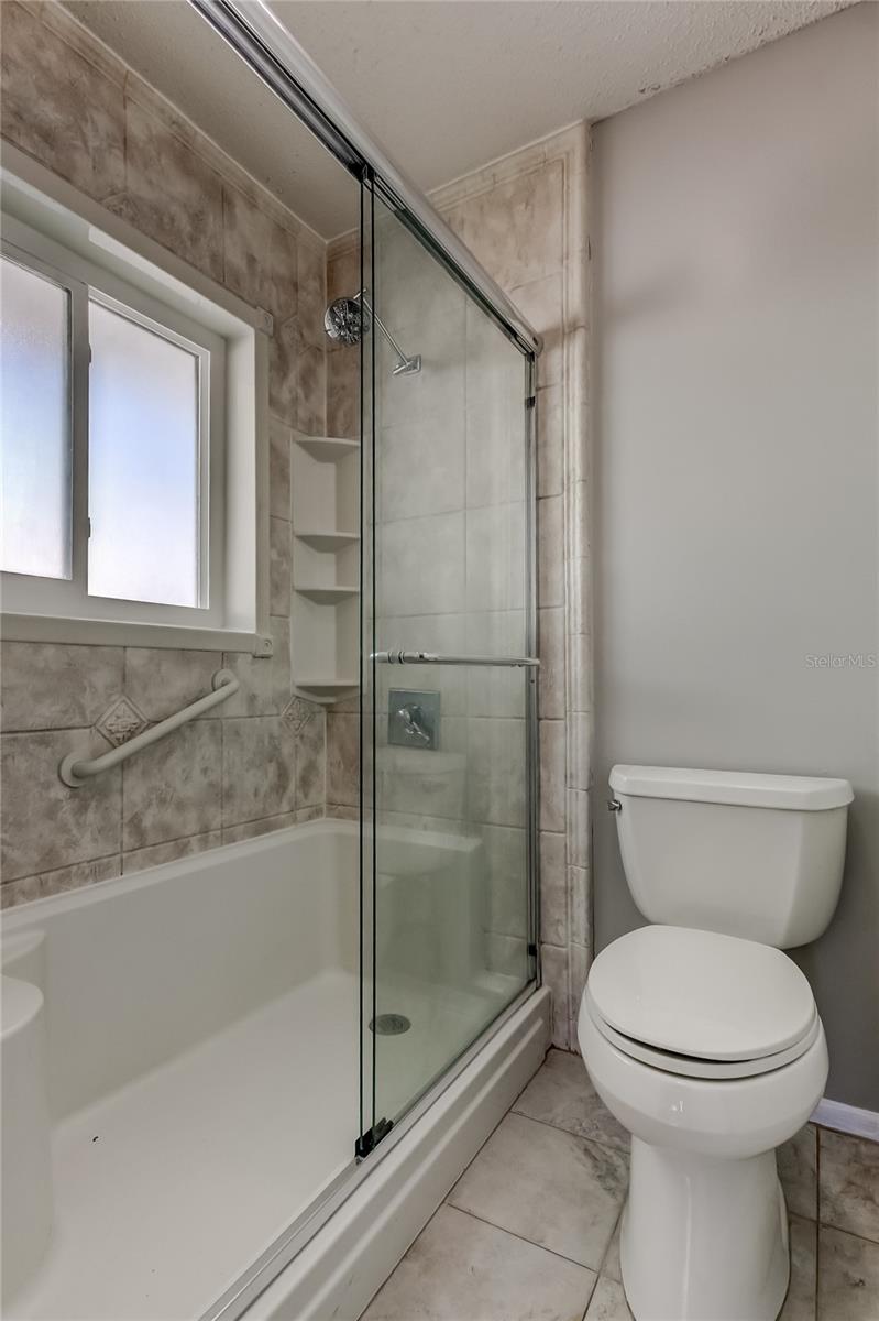 Image 37 of 52 For 5005 Pennsbury Drive