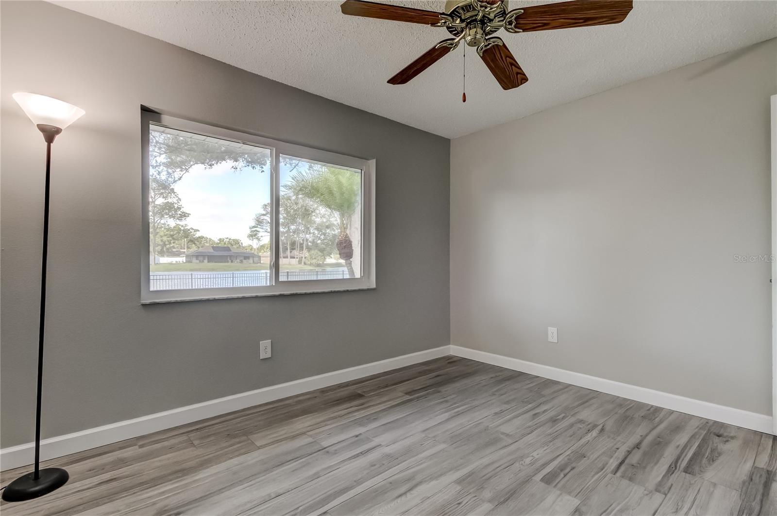 Image 41 of 52 For 5005 Pennsbury Drive