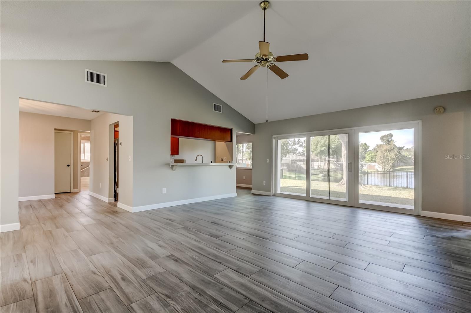 Image 6 of 52 For 5005 Pennsbury Drive