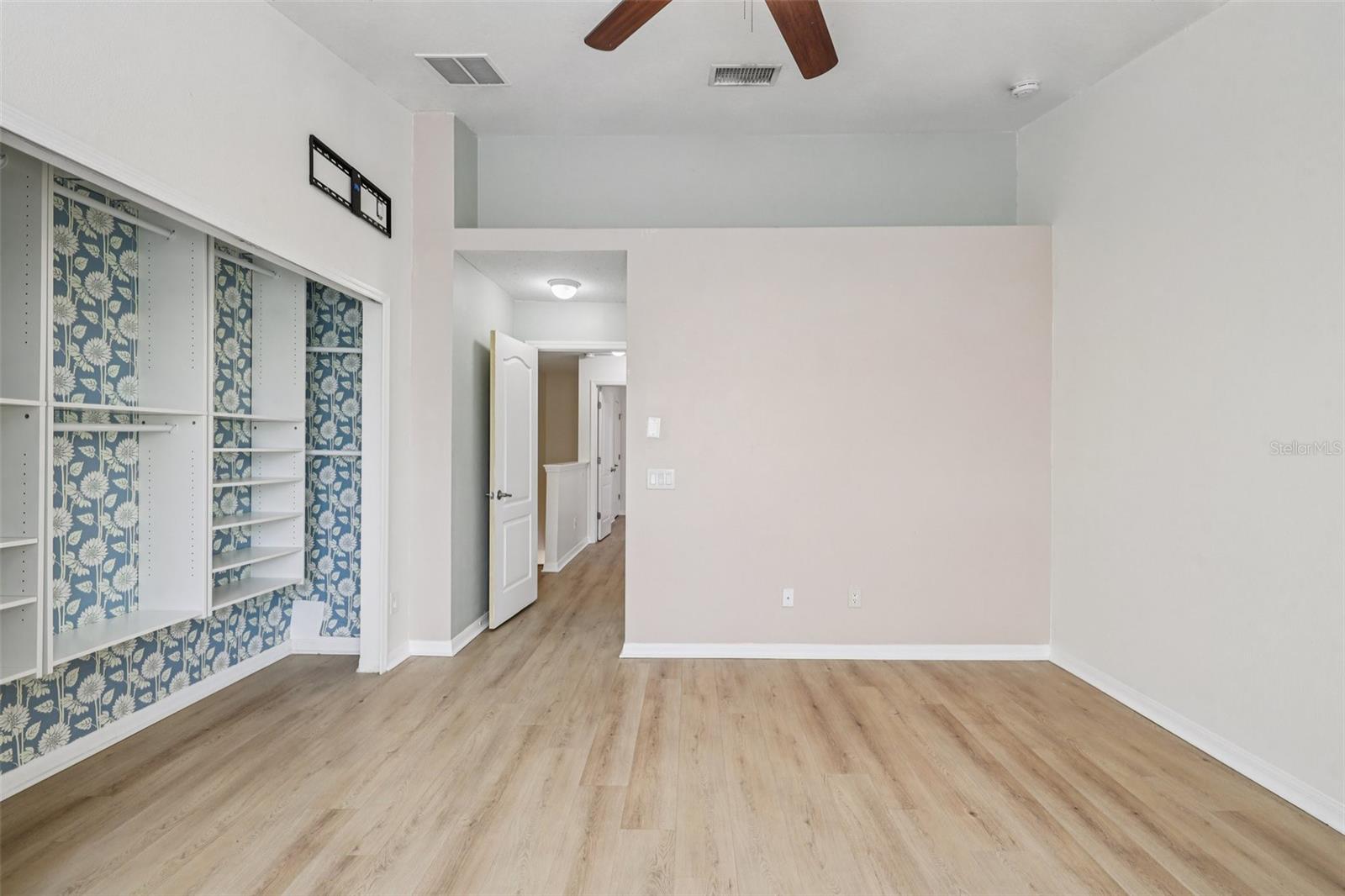 Image 21 of 60 For 31234 Claridge Place