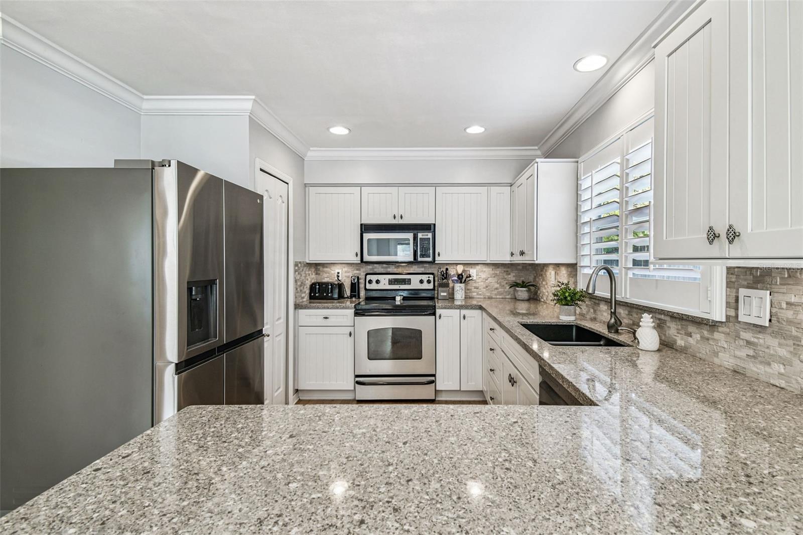 Image 12 of 38 For 3710 Tacon Street