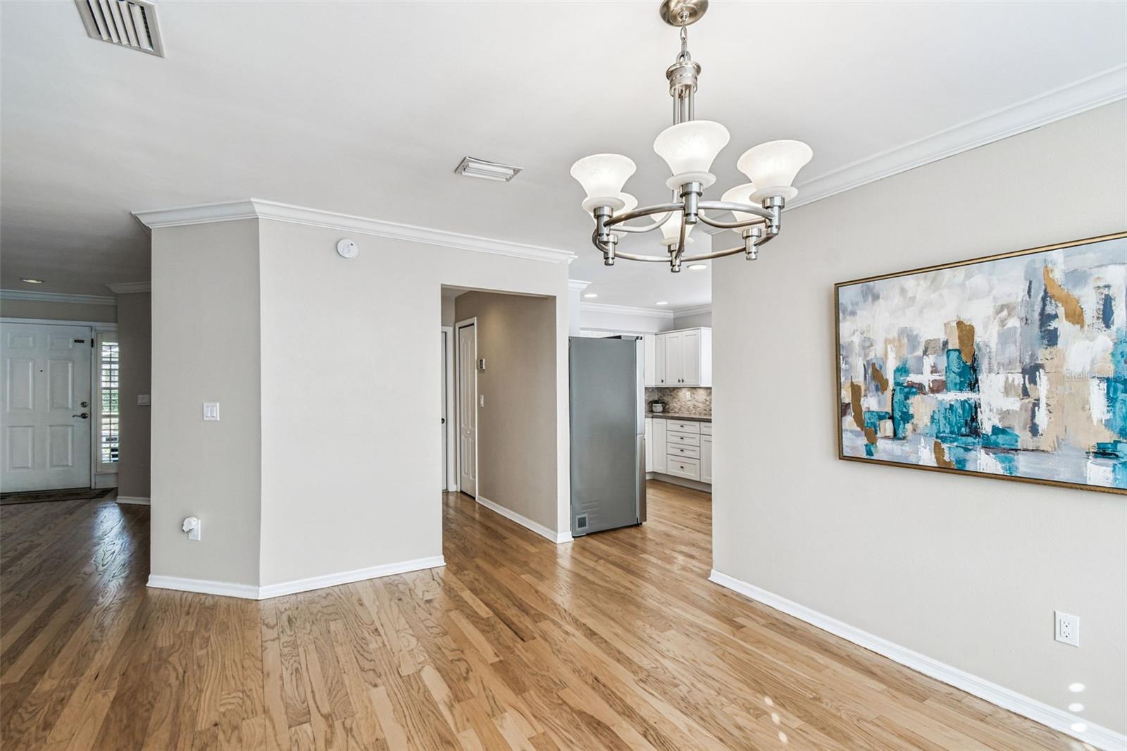 Image 9 of 38 For 3710 Tacon Street