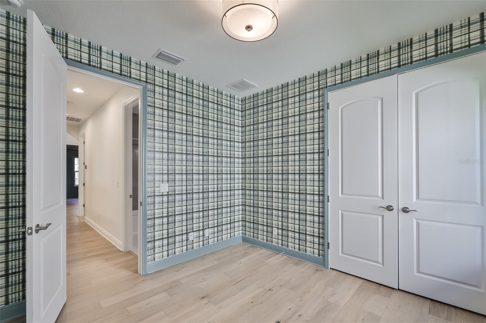 Image 18 of 45 For 11653 Tallfield Lane